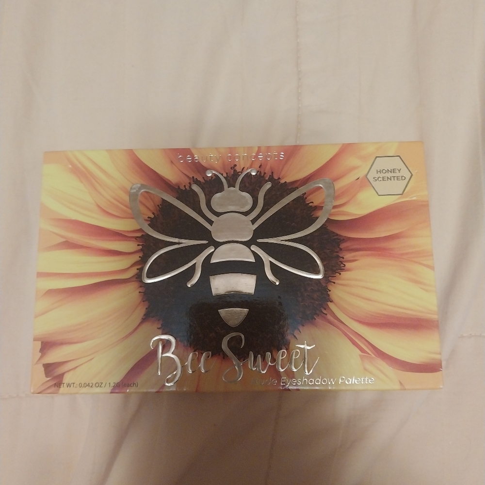 Eyeshadow palette